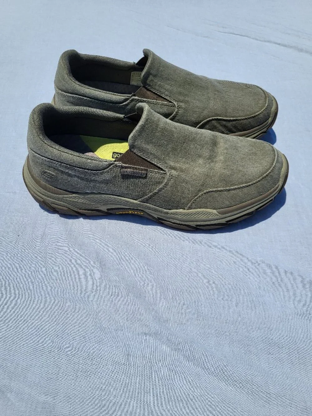 Skechers Relaxed Fit Shoes Men's 13 Air Cooled Goga Mat Arch Goodyear Slip On